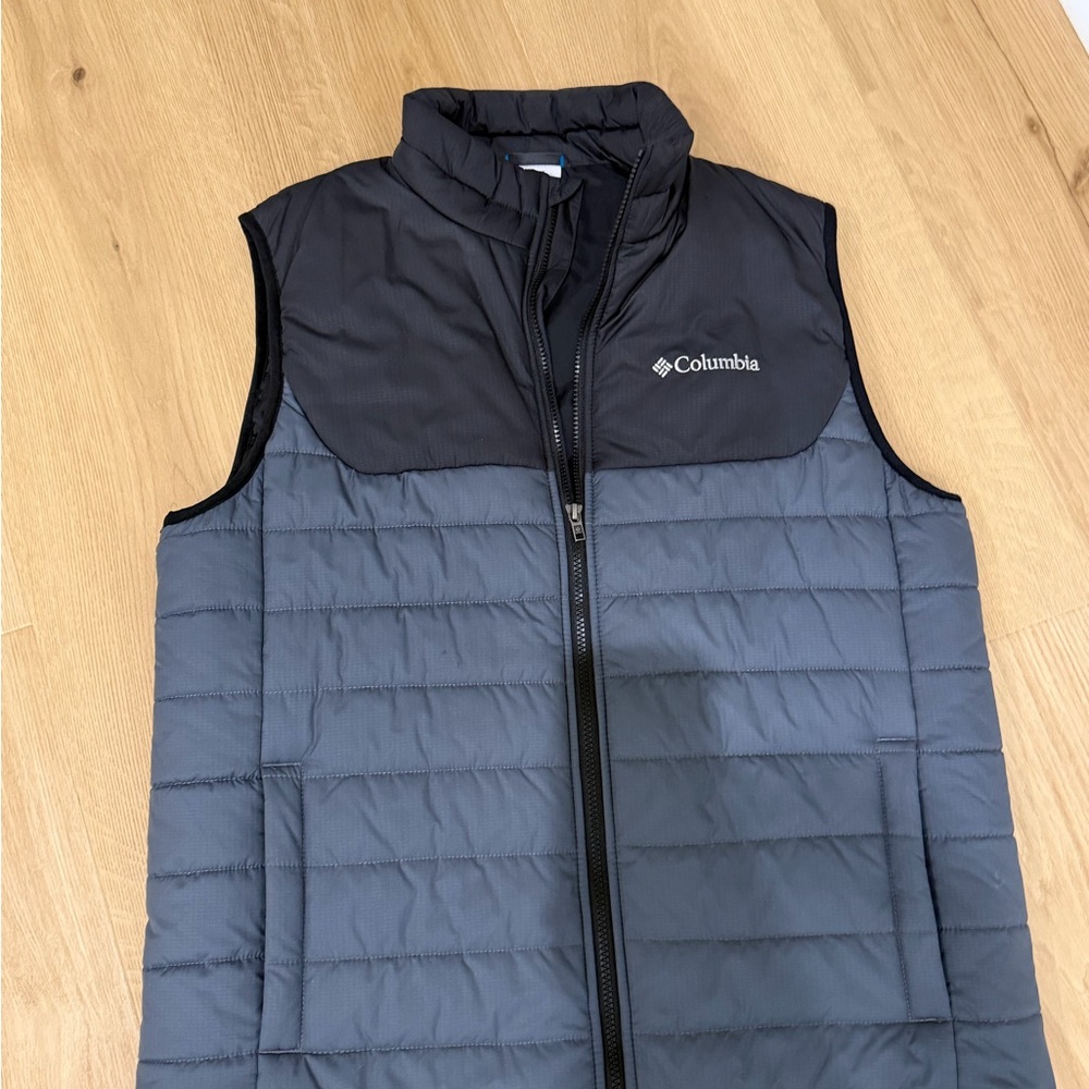 Columbia Black Puffer Vest
